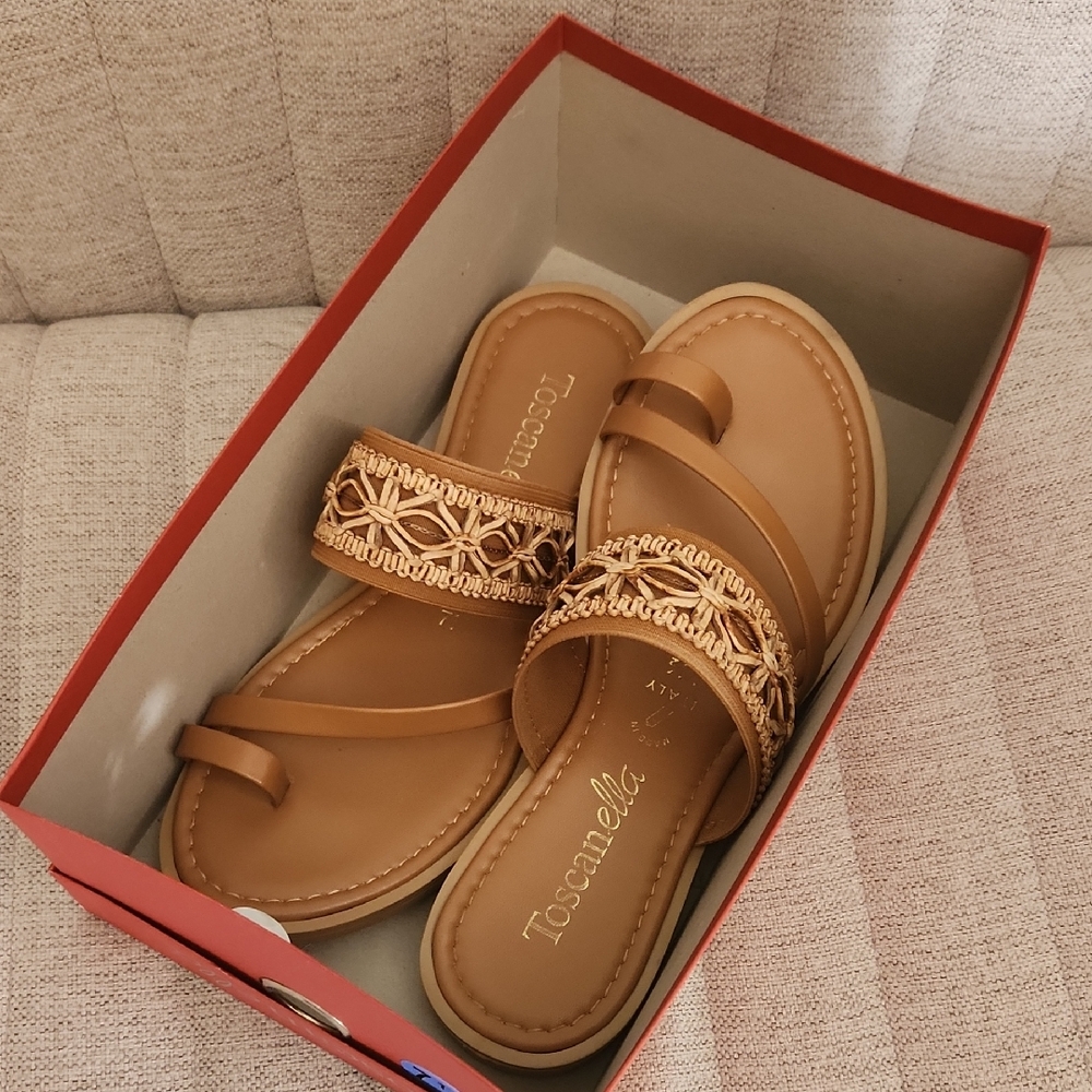 Women's Tan Sandals